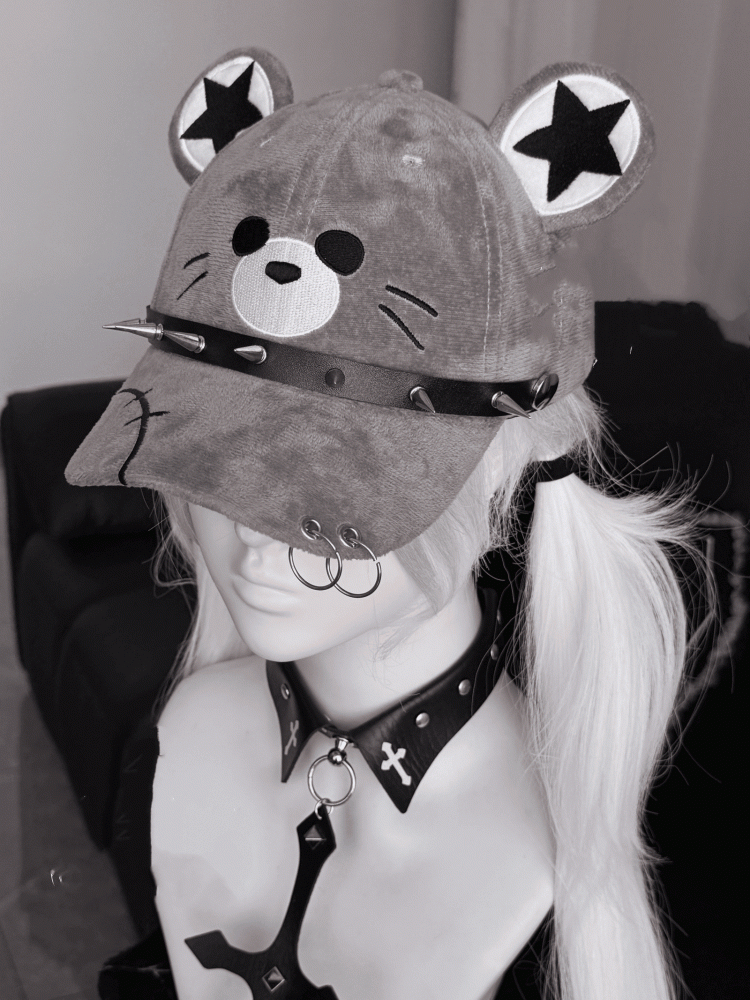 Punk Pointed Stud Details Gray Mouse Design Cap