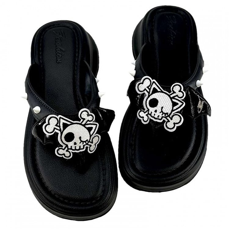 Black and White Bat Wings Skeleton Applique Flip-flops Gothic Summer Slippers