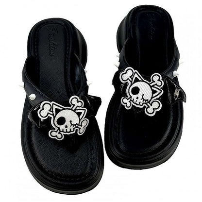 Black and White Bat Wings Skeleton Applique Flip-flops Gothic Summer Slippers