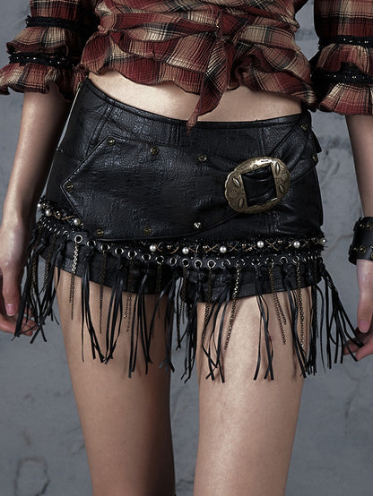 Black Wasteland Punk Beaded Decorated Tassel Hem Shorts