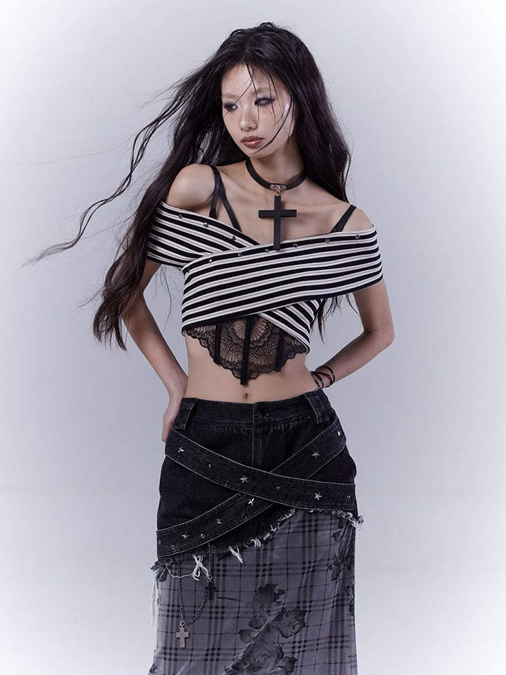 Black and White Off-the-shoulder Neckline Studded Striped Strapless Top