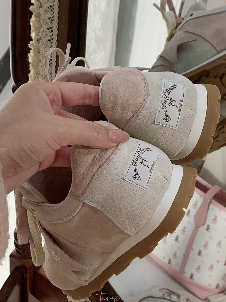 Pink Letter And Bear Decorated Front Lace-up Ties Sneakers