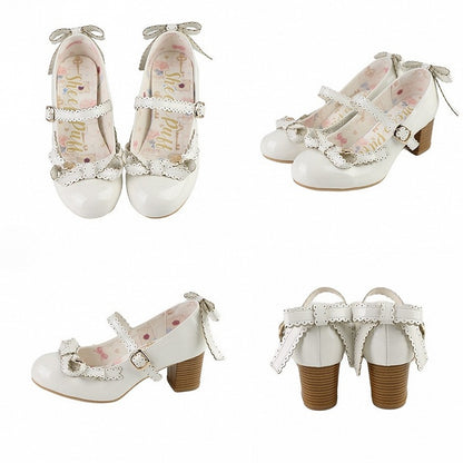 White Heart Decorated Bow at Top Mary Janes