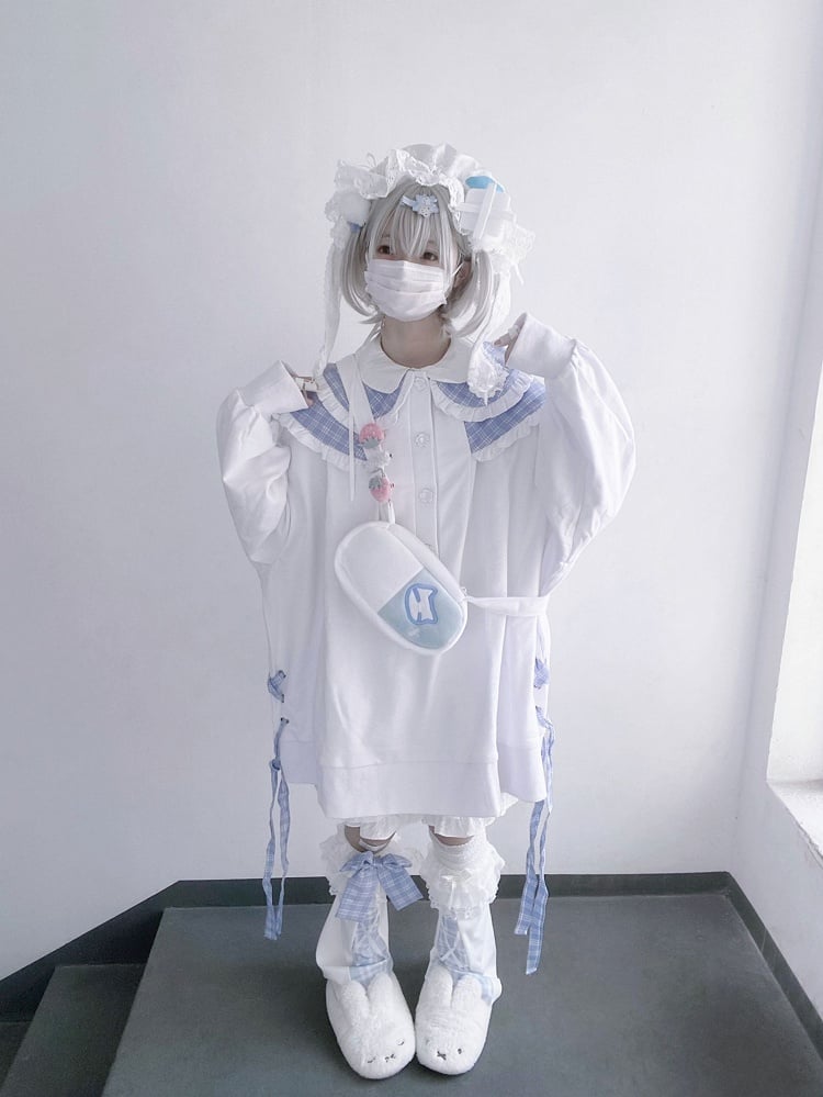 Kitty Embroidery Tenshi Kaiwai Bag Light Blue and White Yami Kawaii Crossbody