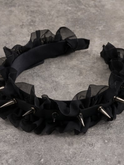 Black Ruffle Trim With Stud KC