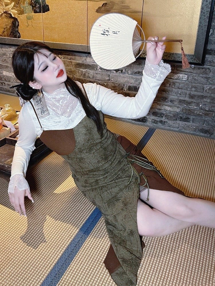 Plus Size White Illusion Neckline Top Lace Cuffs