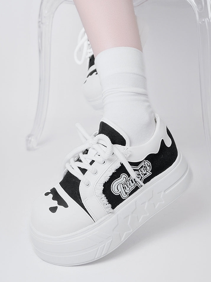 Black & White Otaku-Kwaii Platform Shoes - Lace-Up Design with Letter Print & Raw Edge Trim