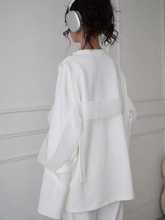 Zip Design White Butterfly Embroidered Chic Sweat Shirt with Star-shaped Studs