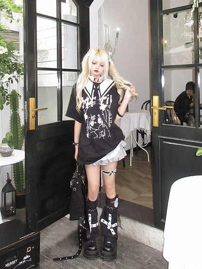 Black Jira Kei T-Shirt with Detachable Sailor Collar and Manga Girl Print