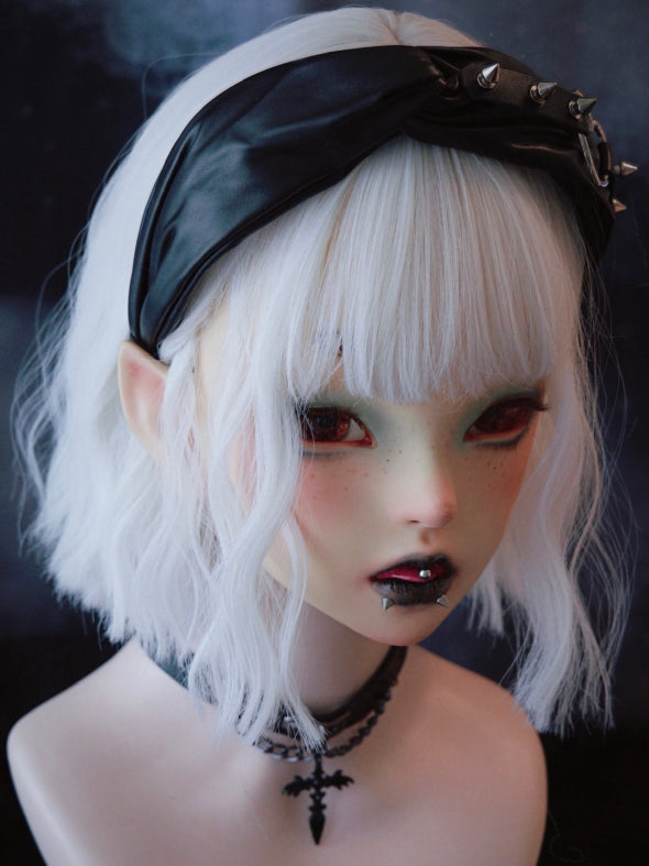 Black Gothic Criss-cross Heart Decorated Studs Design KC