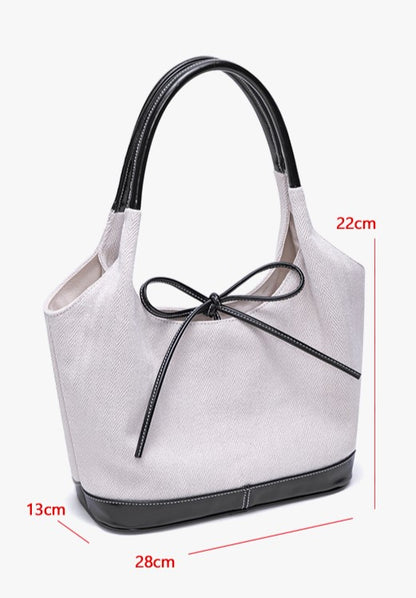 Chic Minimalist Large Capacity White Canvas Tote Bag