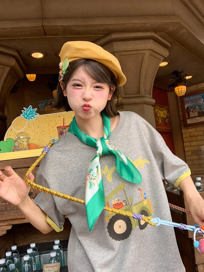 Gray Round Neck Cartoon Tractor Print Loose T-shirt