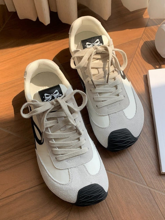White Bowknot Design Front Lace-up Ties Sneakers