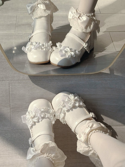Flower-Shaped Buckle & Bow Accents PU Creamy White Cherry Blossom Themed Low-heel Mary Janes in Sweet Lolita