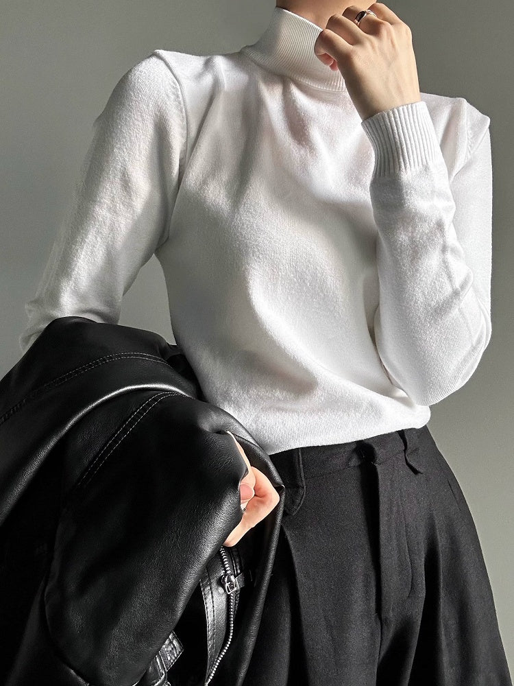 Ouji Lolita White Unisex Slim Fit Long-Sleeve Sweater with Turtle Neck