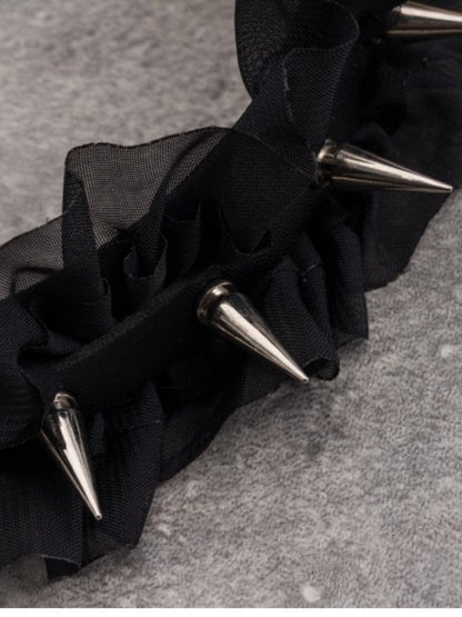 Black Ruffle Trim With Stud KC