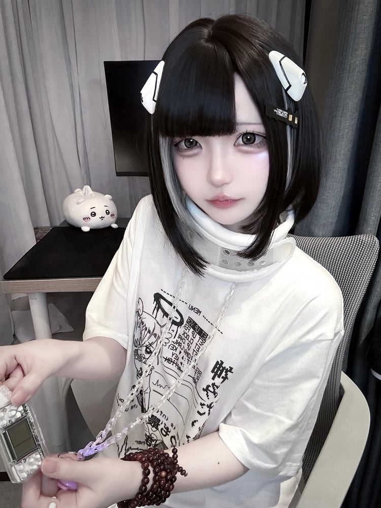 Jirai Kei Black/White Round Neck Cyberpunk Angel Print Cotton T-Shirt