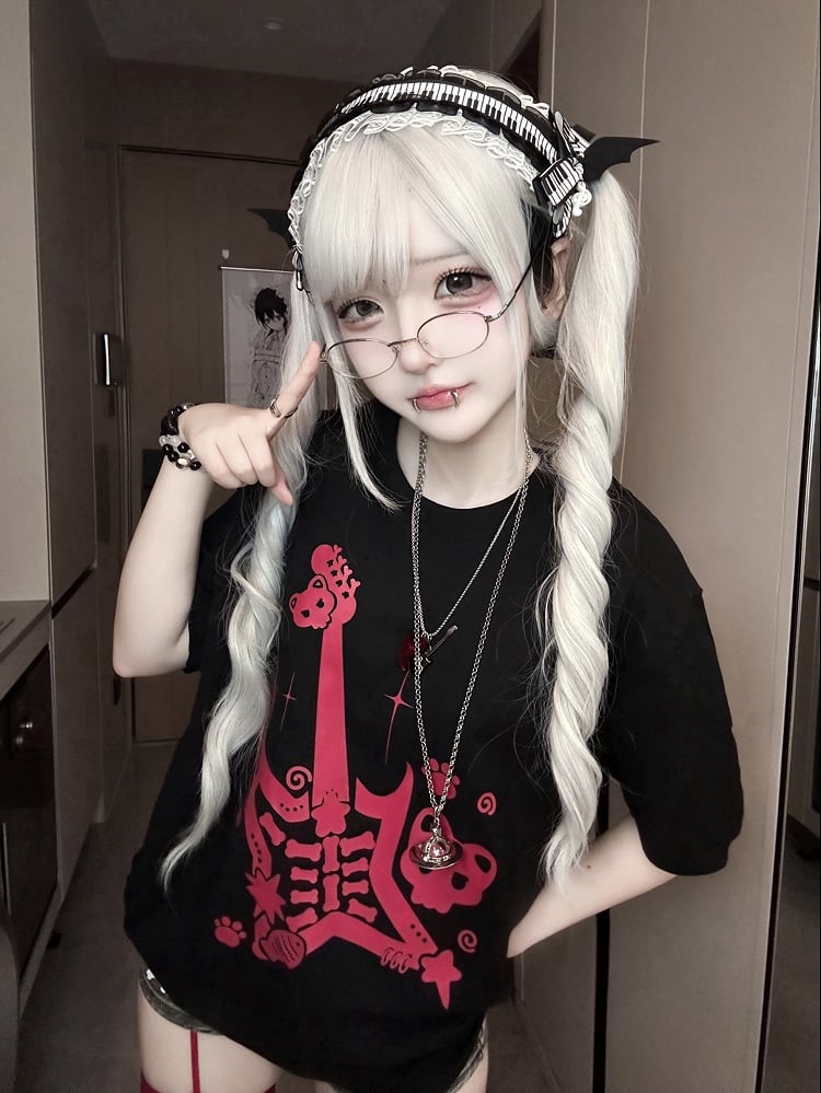 Black and Red Punk Rock Guitar Print Jirai Kei T-Shirt with Guitar Pick Necklace