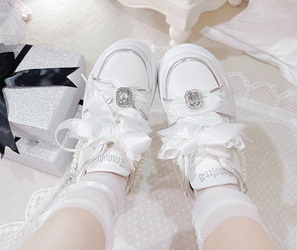 Jirai Kei White Rhinestone Platform Shoes with Detachable Beaded Chain