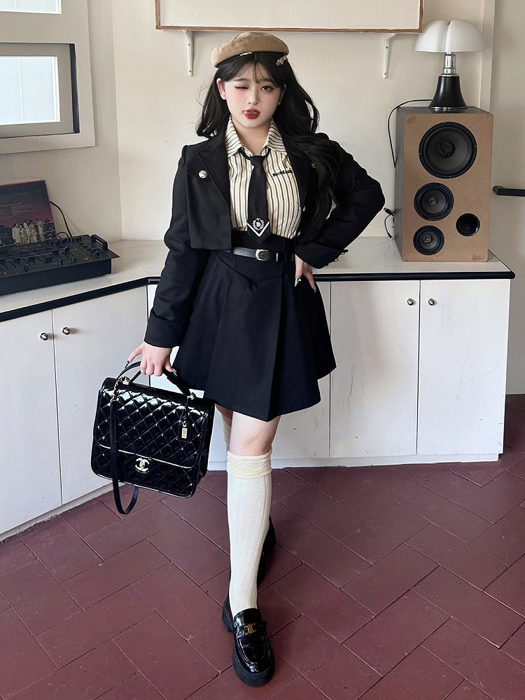 Plus Size - Black Preppy Cropped Blazer Silver-tone Buttons