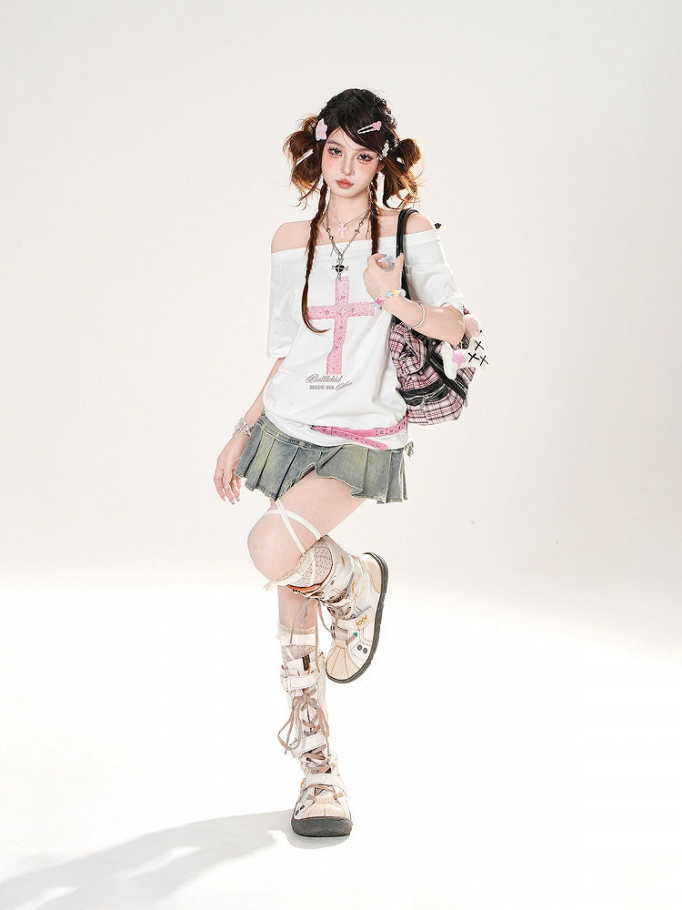 Off-the-shoulder Neckline Cross Print Black/White Loose T-shirt