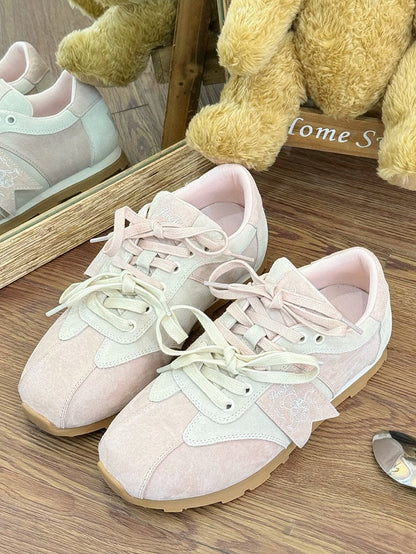 Pink Letter And Bear Decorated Front Lace-up Ties Sneakers