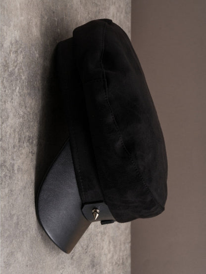 Black Gothic Heart Ring Studs Details Beret Hat