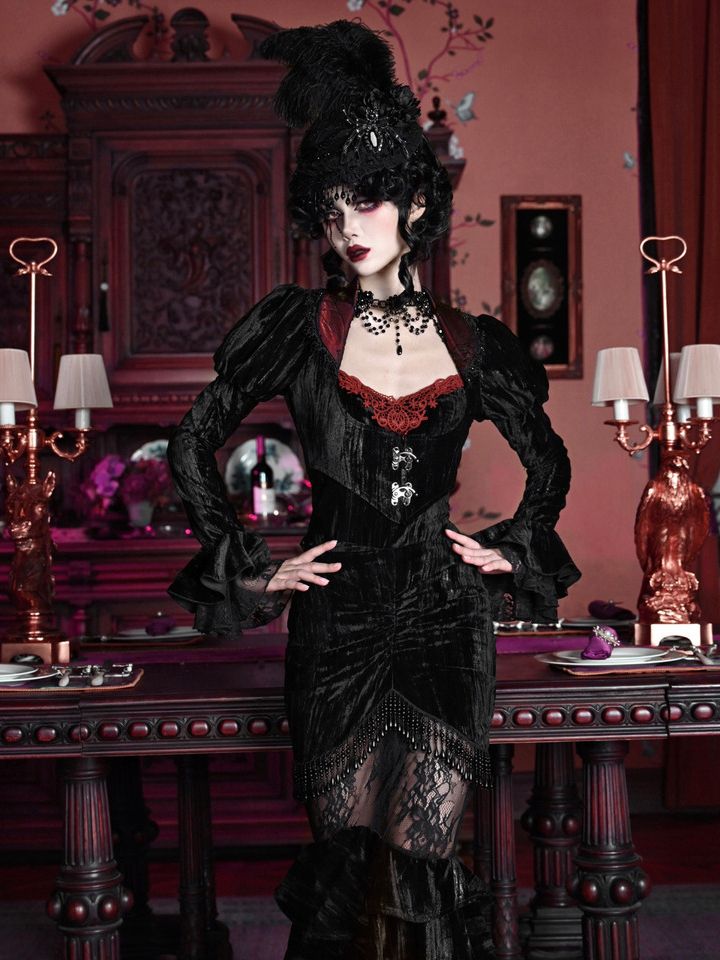 Halloween Gothic Black Velvet Cropped Jacket with Sequins Collar Vampire Jacket