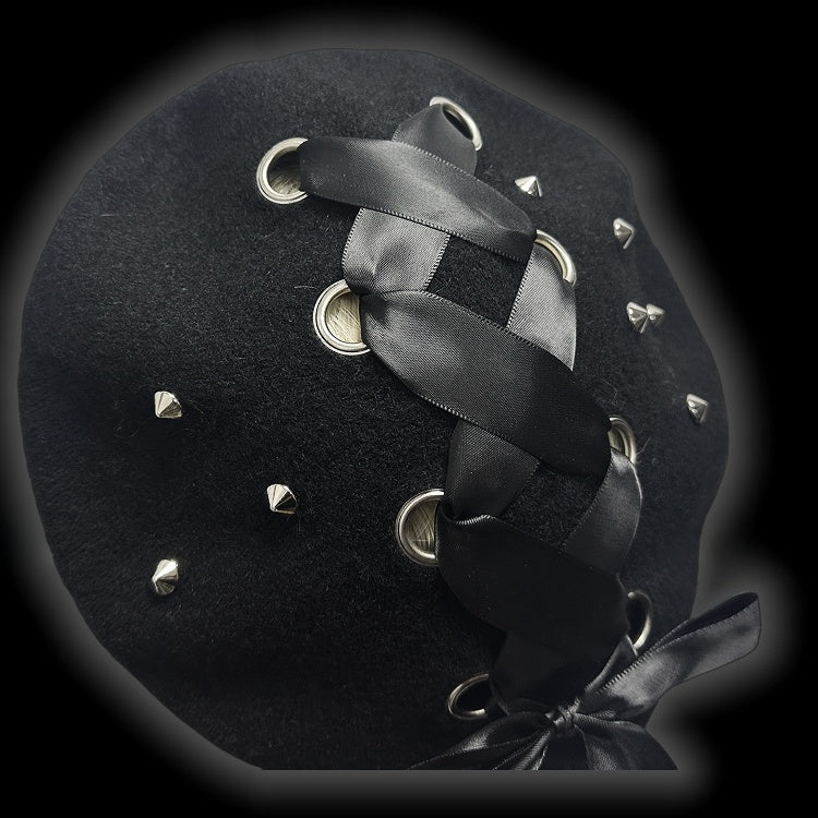 Y2K Black Lace-up Detail Studs Design Wool Beret