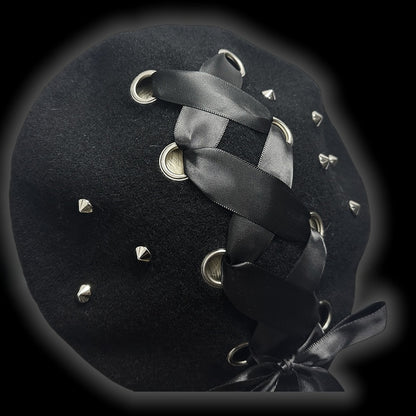 Y2K Black Lace-up Detail Studs Design Wool Beret
