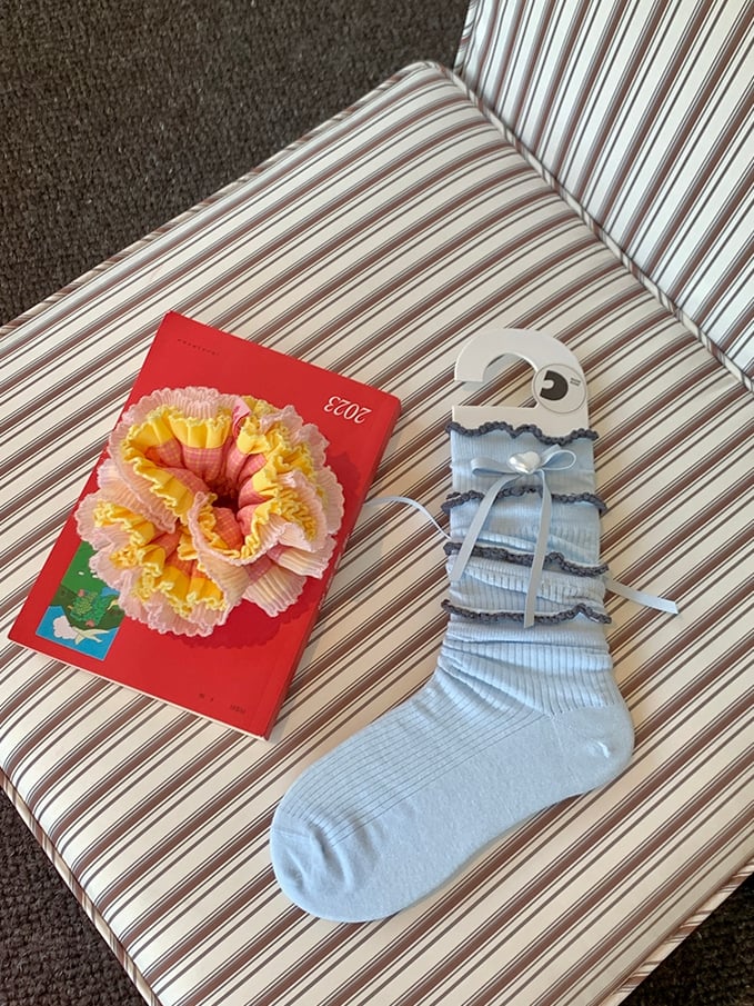 6 Color Options Beaded Heart Decorated Bowknot Detail Loose Calf Socks