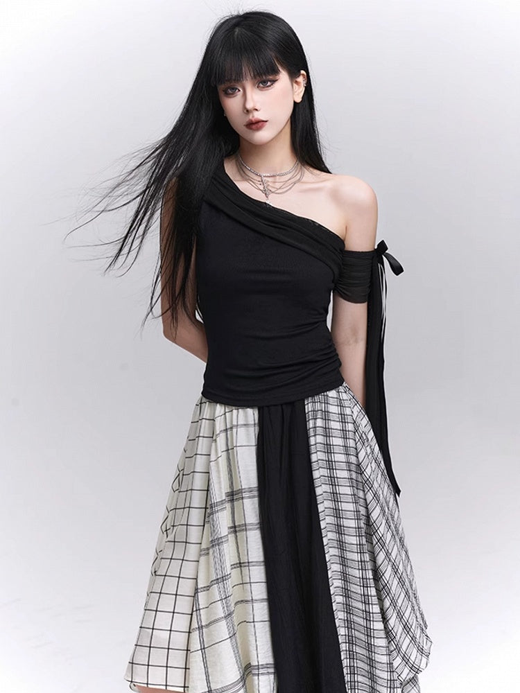 Black Asymmetrical Neckline Slim-fitting T-shirt