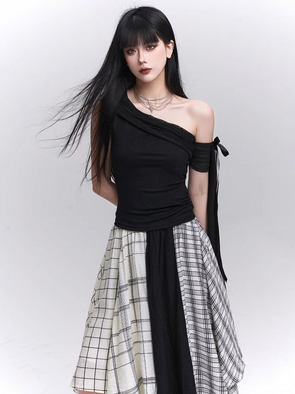 Black Asymmetrical Neckline Slim-fitting T-shirt