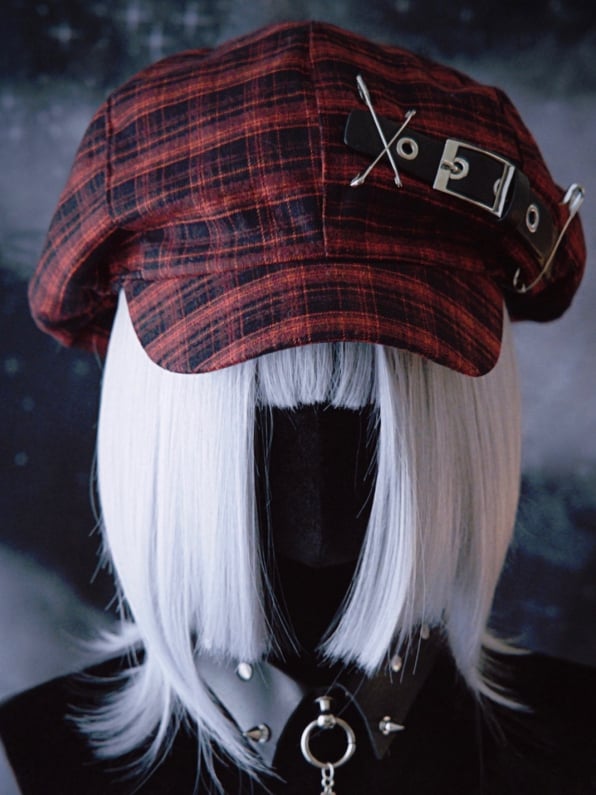 Black And Red Plaid Pattern With Buckle Pins Details Beret