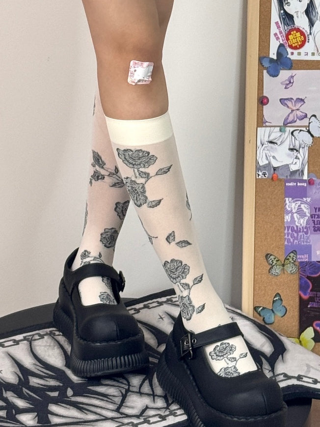 Black/White Rosette Pattern Ribbed Trim Under-knee Stockings