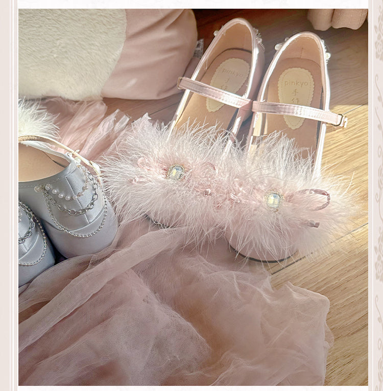 Light Pink/Light Gray Feather Rhinestone Bow at Top Mary Janes with Beaded Chain