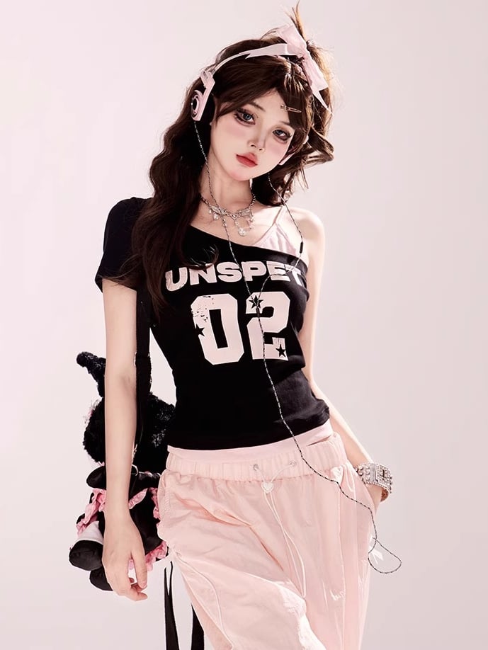 Black Asymmetrical Neckline Number Print Faux Two-pieces T-Shirt