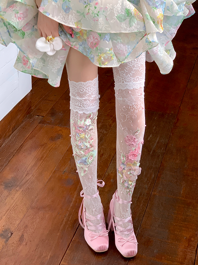 White Lace Trim Floral Embroidery Overknee Stockings
