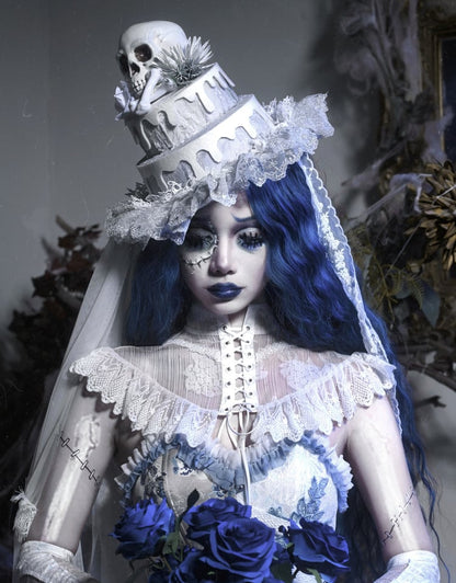 White Spine Lace-up Back Triangle Shawl with Detachable Big Bow Layered Train