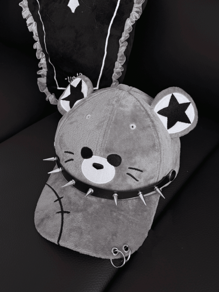 Punk Pointed Stud Details Gray Mouse Design Cap