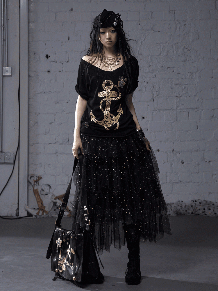 Black/White Distressed Design Navycore Graphic T-shirt