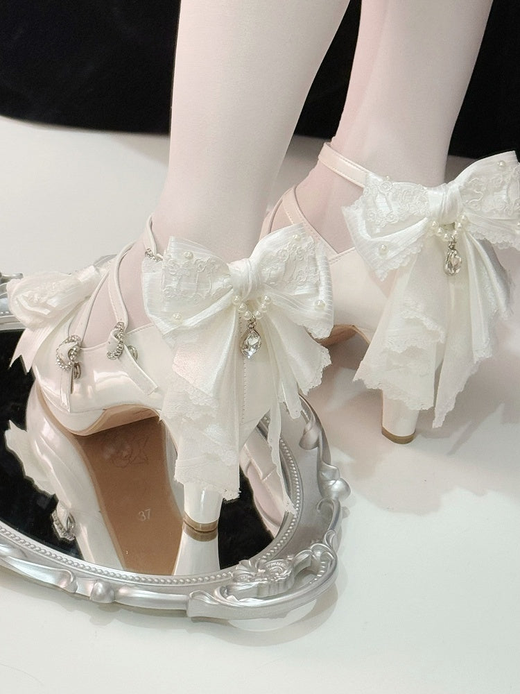 White Crisscross Design Heart Buckle Bow at Top High Heels