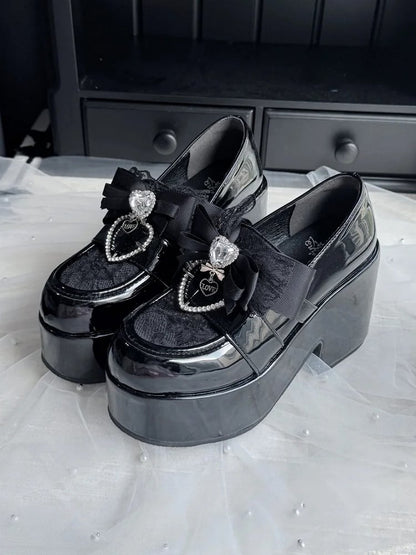 Jirai Kei Black Slip-On Platform Shoes: Round Toe with 9.5cm Block Heel, Bow & Heart Rhinestone Detail