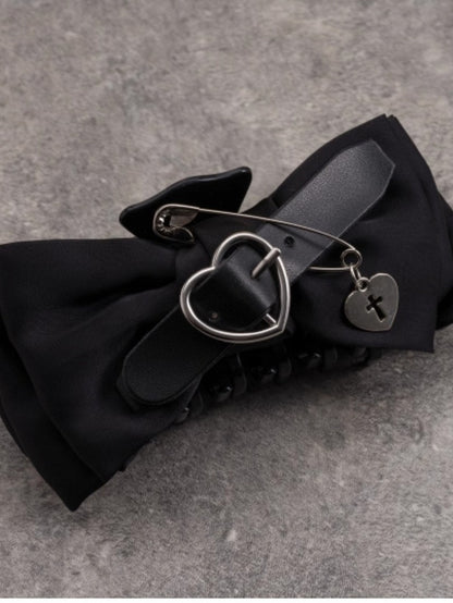 Black Gothic Bowknot Claw Clip Buckle Decorated with Heart Charm