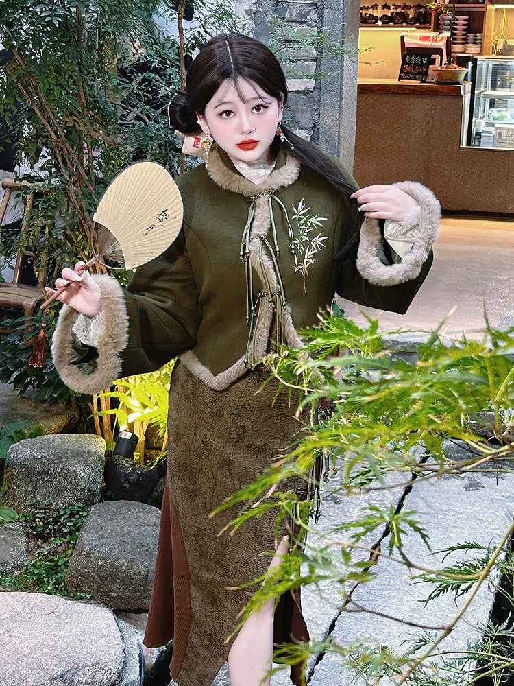 Plus Size Bamboo leaves Embroidery Green Coat Plush Trim