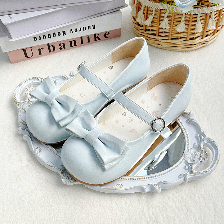 Round Toe Sweet Lolita Light Blue Low-heel Shoes with Circular Buckle & Delicate Bow