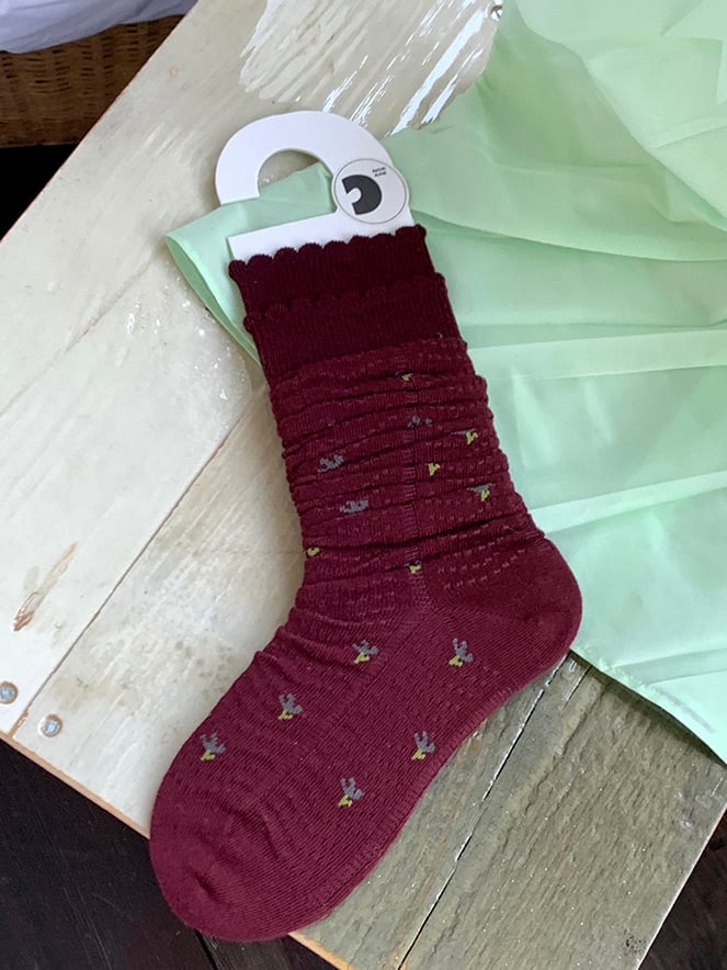 Gray/White/Wine Red/Black Floral Pattern Under-knee Stockings