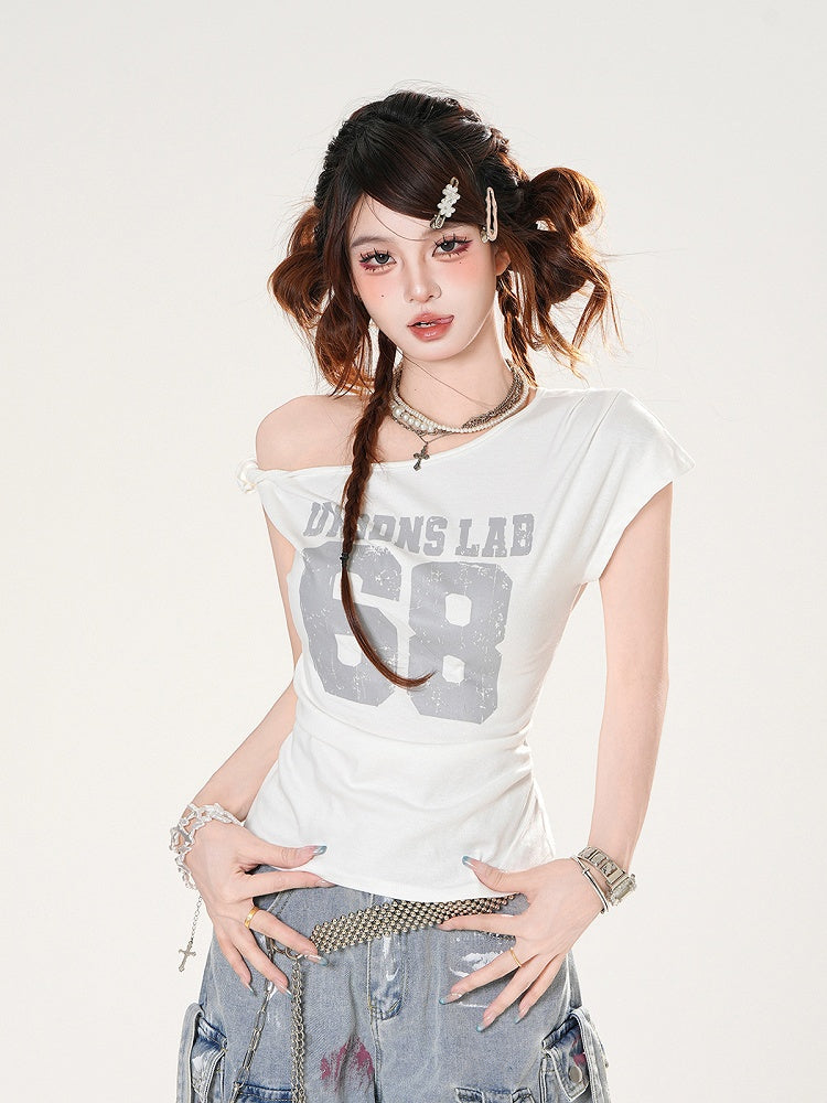 Asymmetrical Neckline Number Print White/Black Slim-fitting T-Shirt