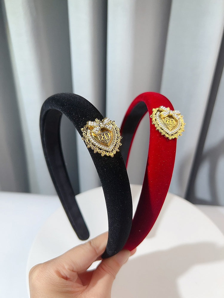 Red/Black Beaded Heart Decorated KC