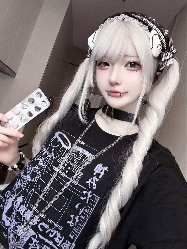 Jirai Kei Black/White Round Neck Cyberpunk Angel Print Cotton T-Shirt